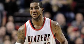 德罗赞次节6中5轰10分，带领国王反超火箭