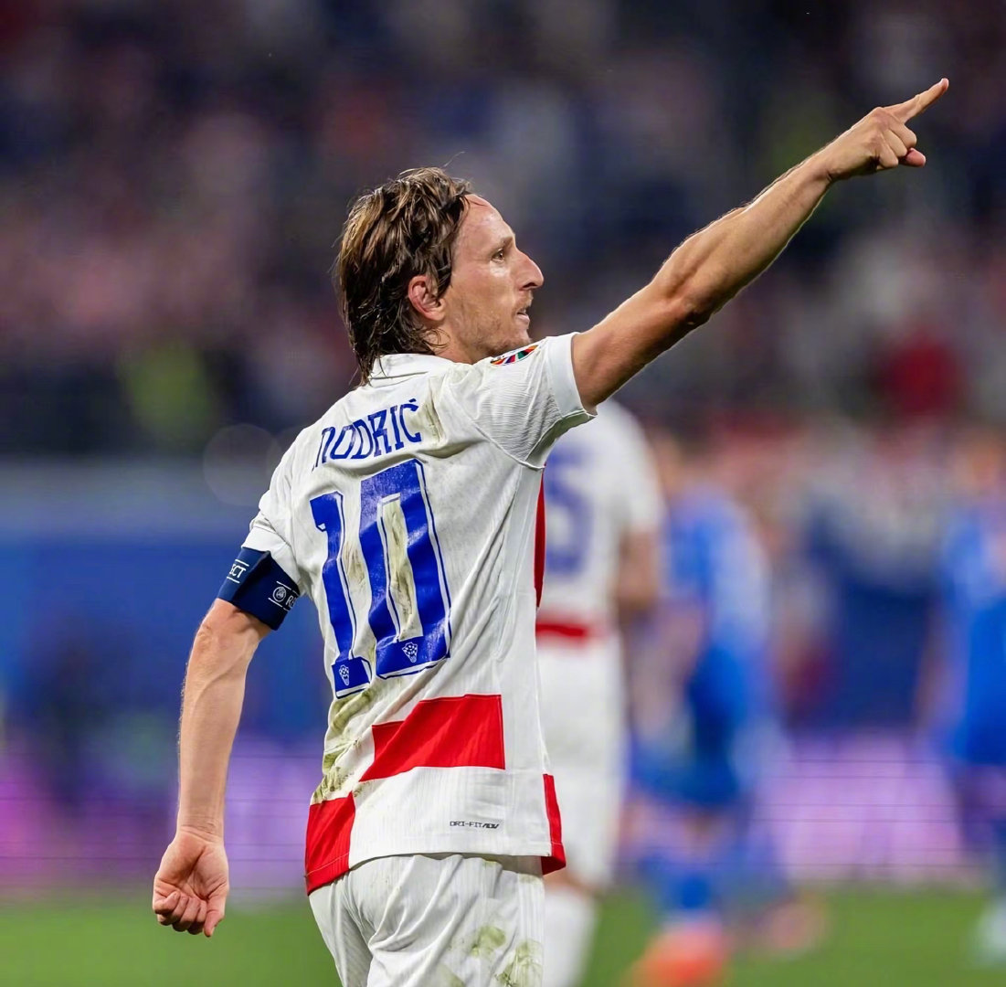 博弈论：最优策略为何依赖于对手的“错误”？（博弈论：最佳策略为何建立在对手失误之上？）