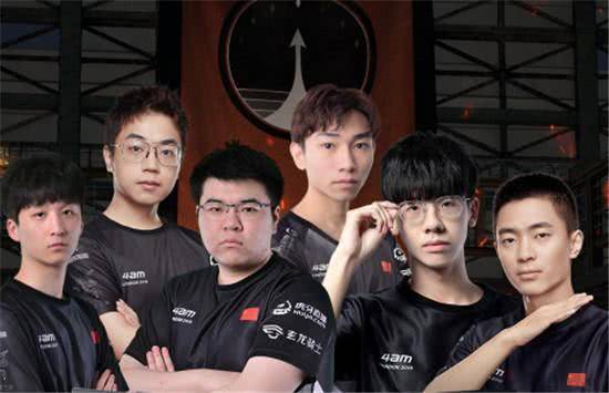 跟队：斯图加特愿意放走米约，马竞和热刺都对他感兴趣